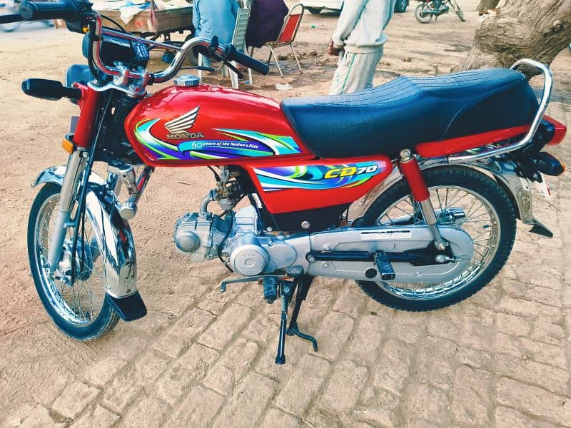 Honda CD70 2024 All Punjab Number Lush Condition 8