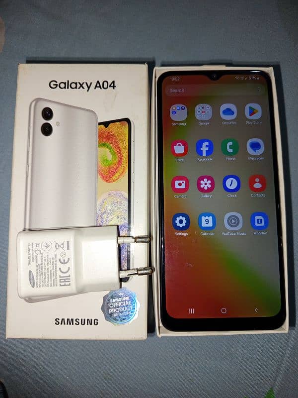 Samsung A04 Phone 4/64 GB With Warranty Box & Adapter 4