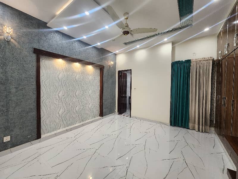 10 Marla fully house for rent Bahria town secter C 13