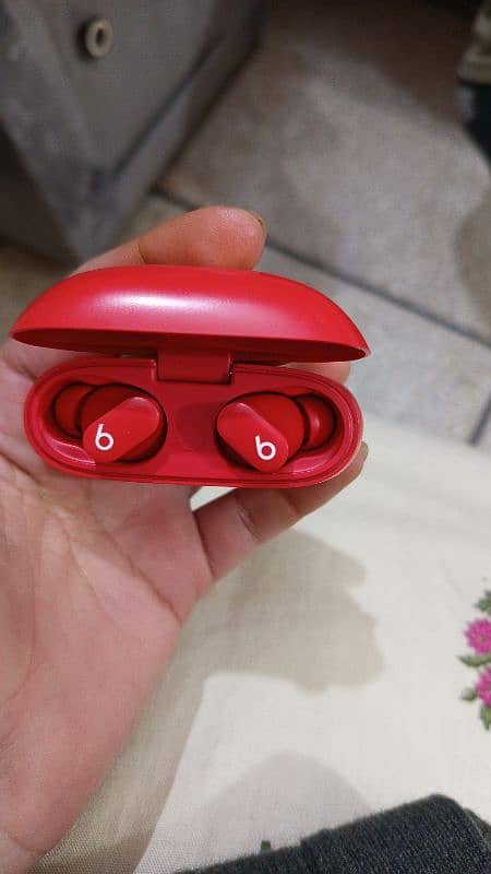 beats Buds red edition 3