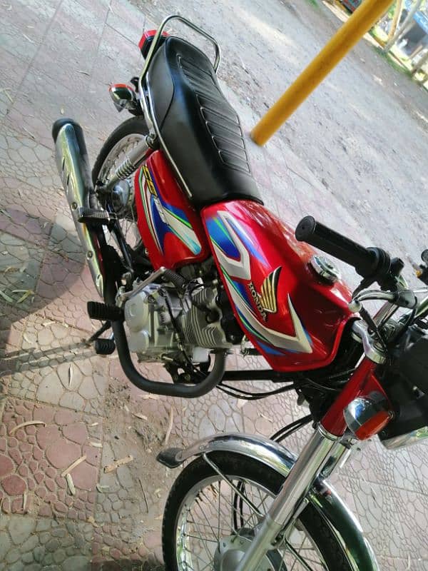 Honda 125 2022 Model Lush Condition 10/10 Original 6