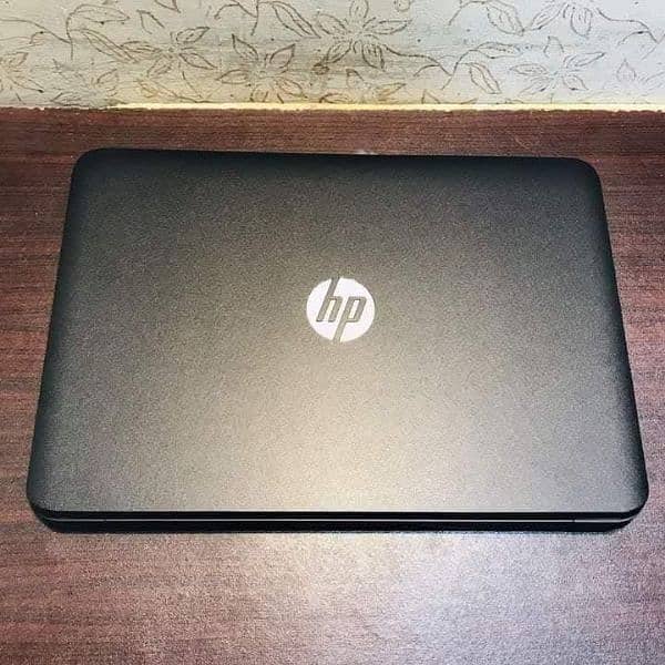 HP SMB G-4 Chromebook| 4GB Ram | 128GB SSD Expendable SSD |14" inch 1