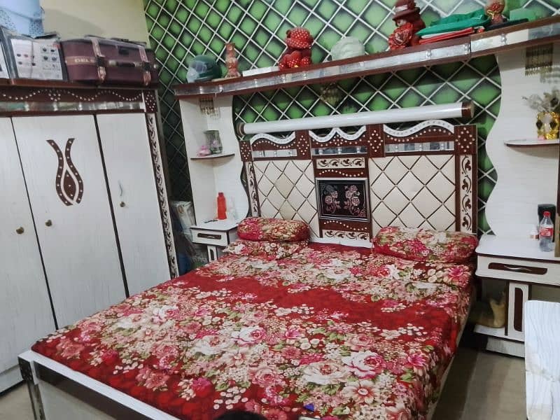 All sets sale Bed Almari divider and dressing 3