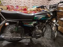 Honda 125 23 Model like a new Zero scratch