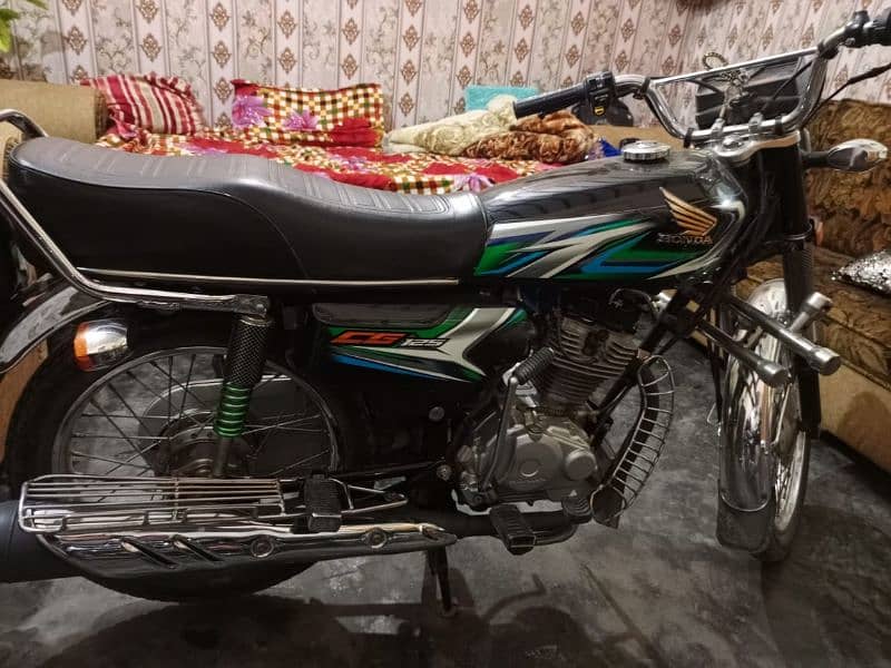 Honda 125 23 Model like a new Zero scratch 0