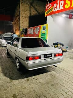 Mitsubishi Galant 1987