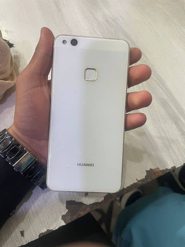 huwai P10 lite 4/64 0