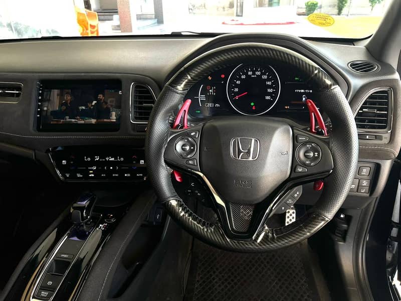 Honda Vezel 2016 12