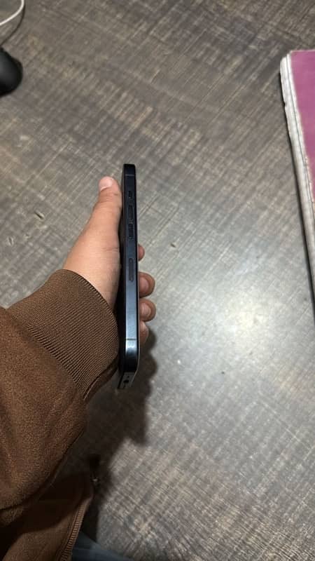 IPhone 15 pro 128 GB Non pta 2