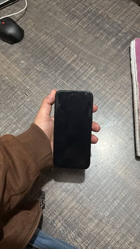 IPhone 15 pro 128 GB Non pta 4