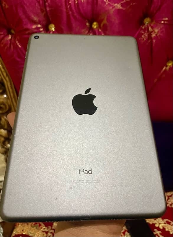 i pad mini 5 64 GB 4