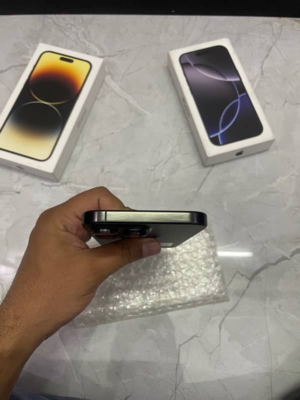 iPhone 16 pro max 256gb jv 4/5 Cycle 2