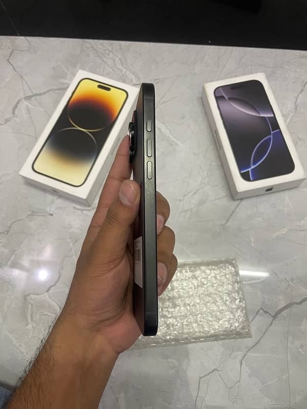 iPhone 16 pro max 256gb jv 4/5 Cycle 4