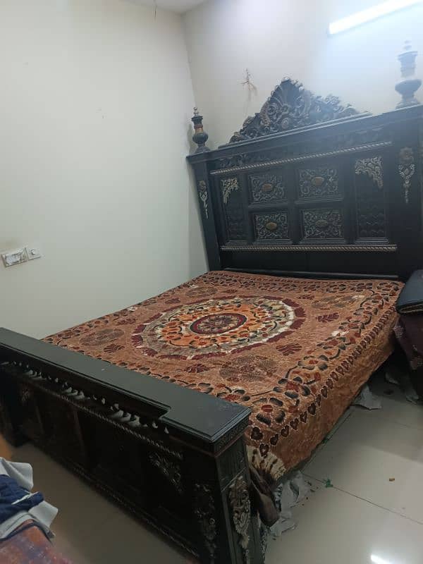 King size chinuoti style bed 1