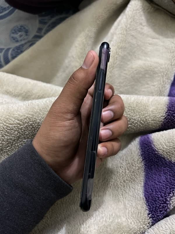 IPHONE XR 2