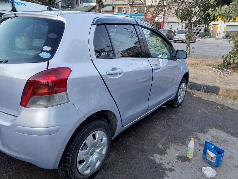 Toyota Vitz 2009 1