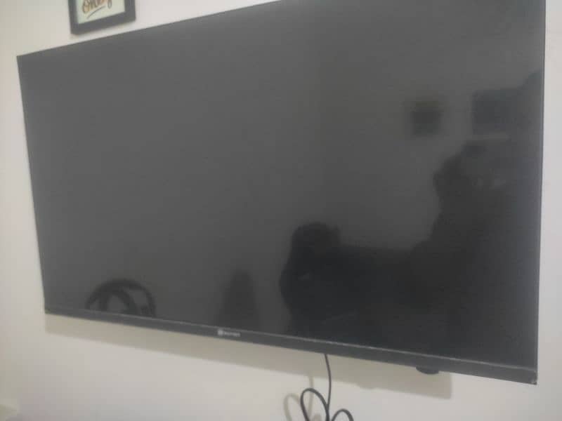 Multynet 32 inch Android slim smart led  (price is negotiable) 3