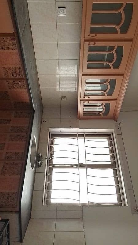 House for rent in munawar colony in street opposite gelani mart. 9