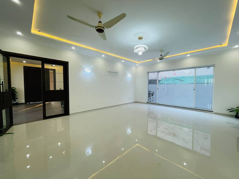 1 Kanal Luxury House For Rent In DHA Lahore 11