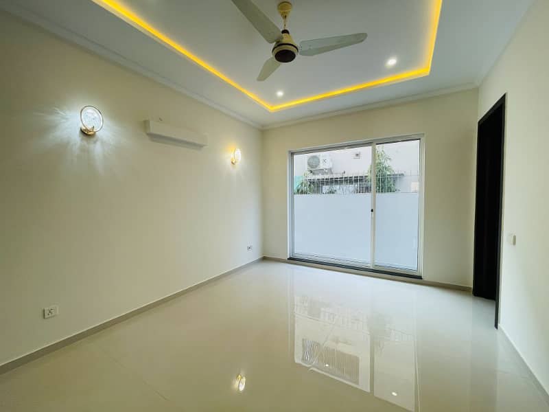 1 Kanal Luxury House For Rent In DHA Lahore 15