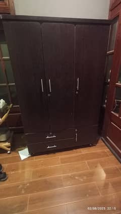 Wardrobe Lasani for sale