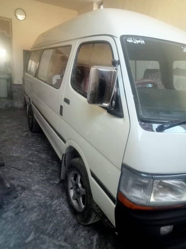 Toyota Hiace/Hiroof 2