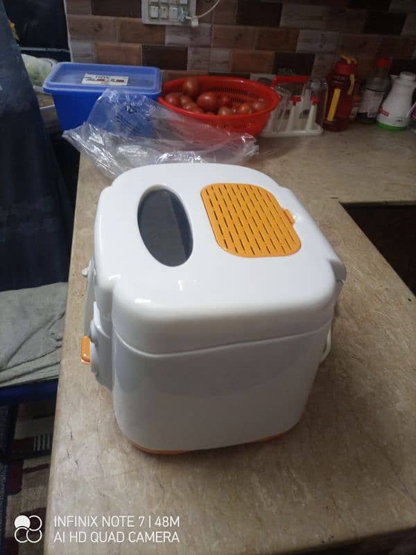 Deep fryer - 2.5 litre 7