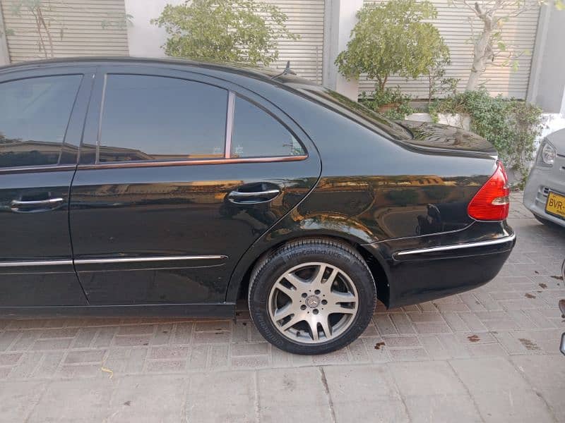 Mercedes E Class 2005 15