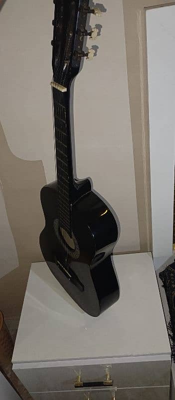 guitar black color 2