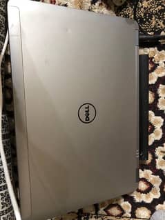 Selling Dell Latitude E6440 Core i5 4th gen with original charger.