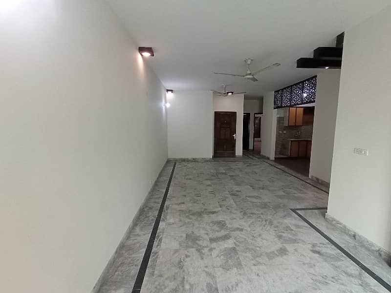 7 Marla 2th Floor for Sale In Rehman Gardens 9