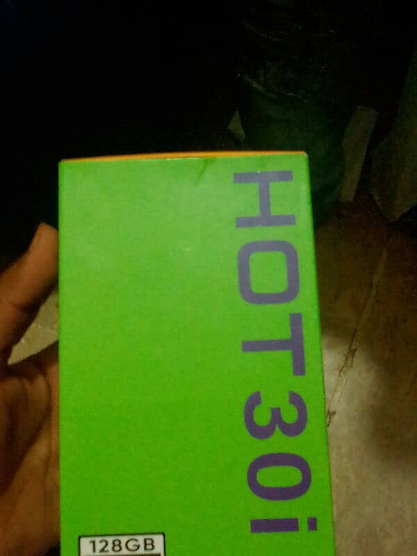 infinix hot30i urgent she  new just box open 0