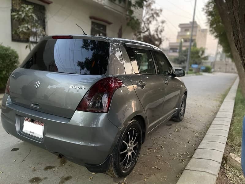 Suzuki Swift 2011 3