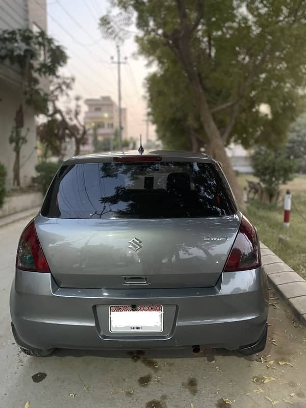 Suzuki Swift 2011 4