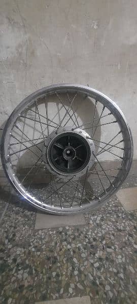 honda cg 125 rim hub complete hai bilkul ok condition mai hai. 0