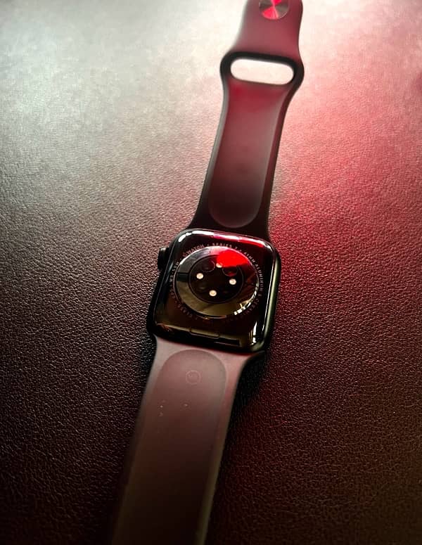 Apple Watch Series 7 - 41MM for sale 1