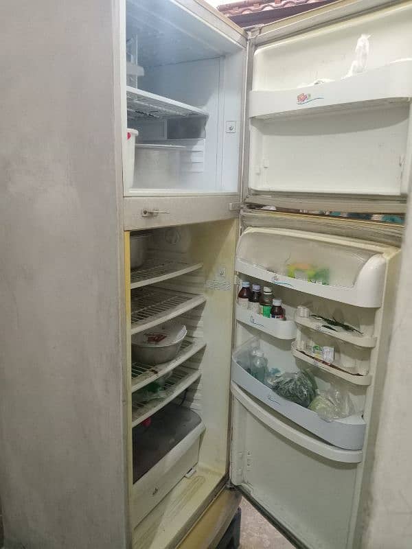 Pel Refrigerator for sale in good condition 1