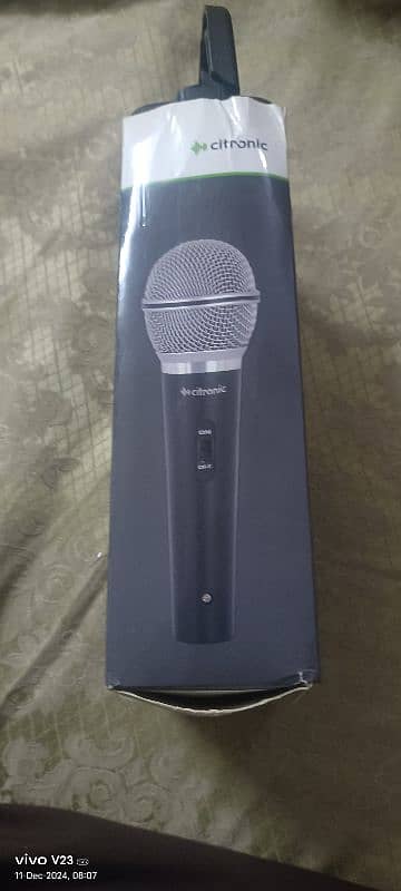 microphone 2