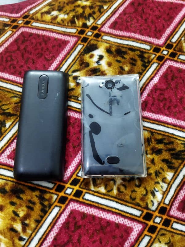 Nokia ASHA 503 and Nokia 107 0