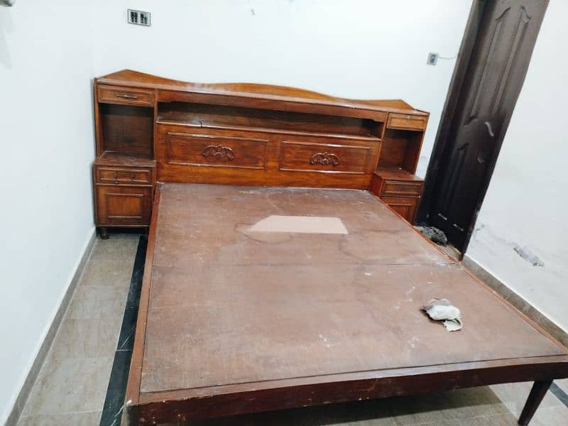 pure wooden bed 03234315250 0