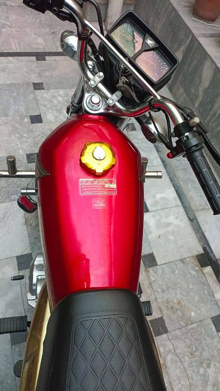 Honda CG125 Special edition self start 5