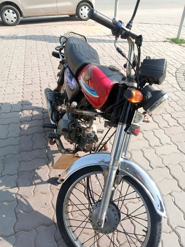 Good condition bike one hand used 4