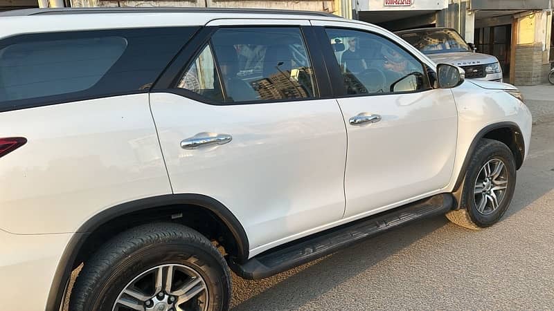 Toyota Fortuner G 2022 13