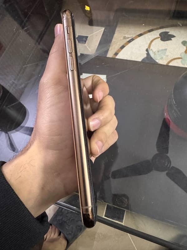 iphone 11 pro max PTA Approved 64gb 5