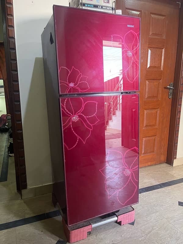 very good condition fridge 2