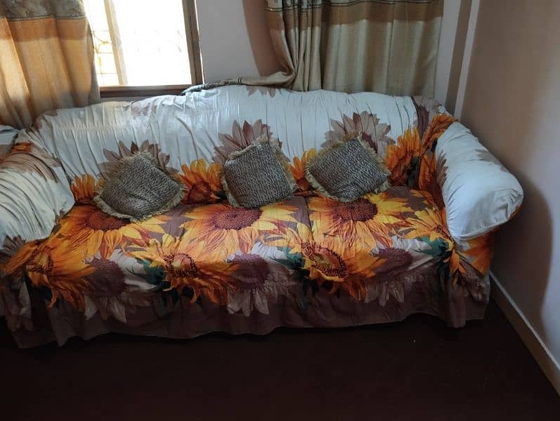 Sofa set in best condition 2