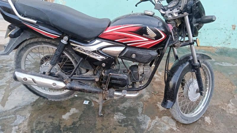 Honda prioder 100cc 2020 ke 6th month karchi number 1