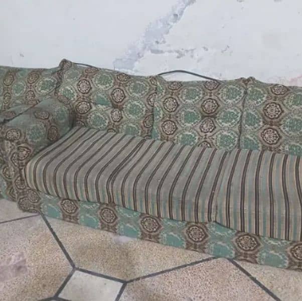 6 seater sofa set urgent sale 3