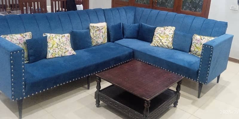 L shape Sofa Set with table 2