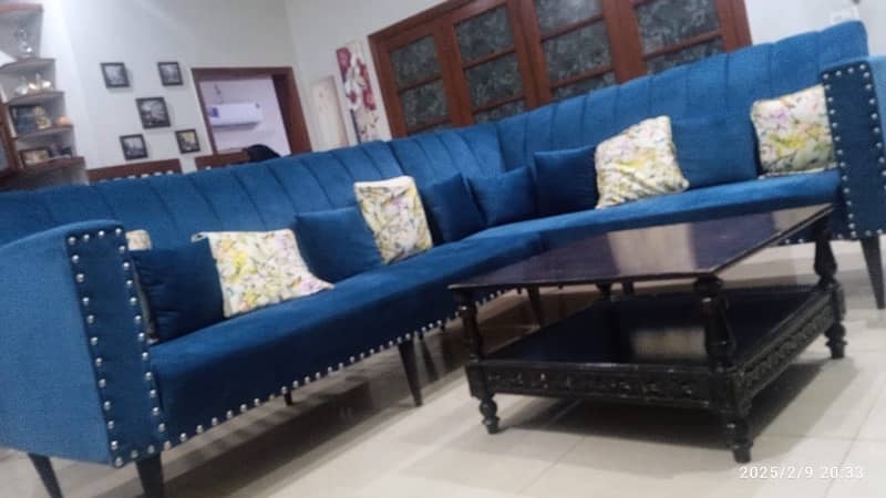 L shape Sofa Set with table 4